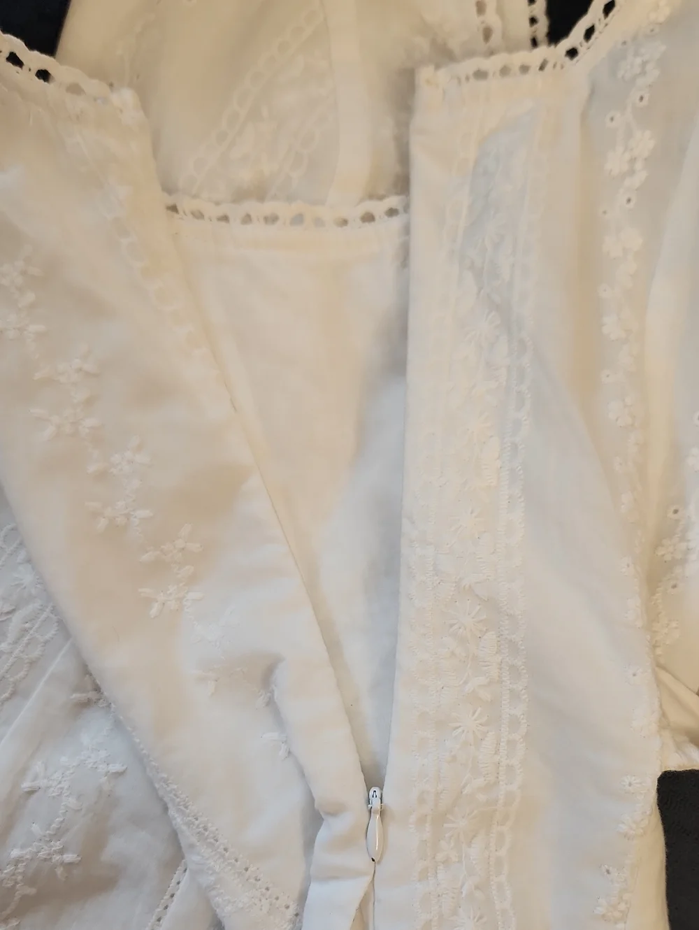Guizio Aylin Eyelet Embroidered Ruffled Hem White Mini Dress Size S